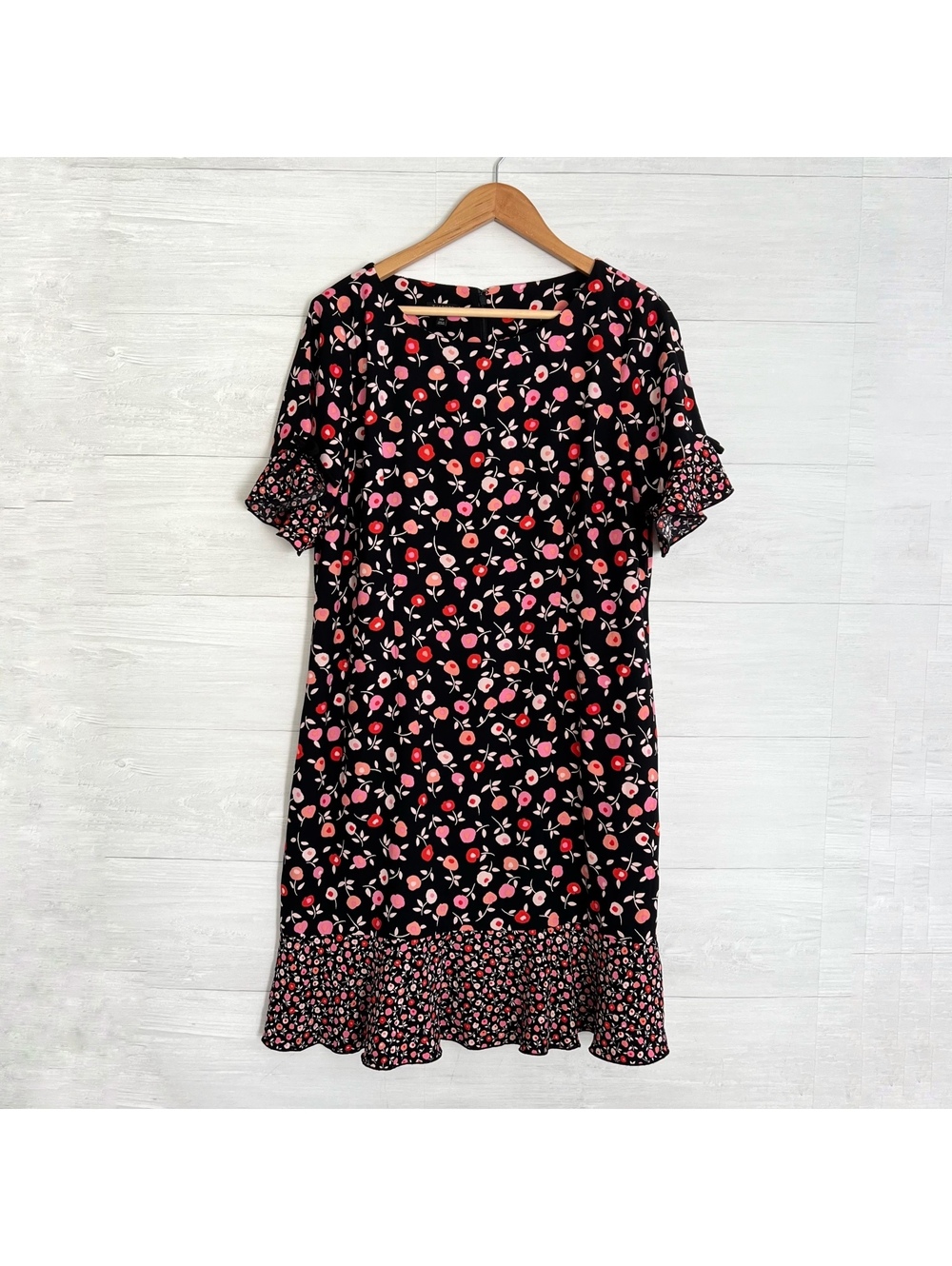 Talbots Petite Black Pink Floral Ruffle Hem Shift Dress 14P